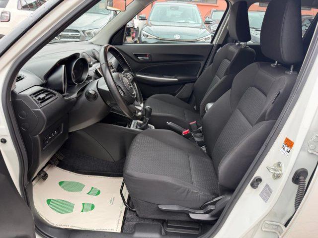 SUZUKI Swift 1.2 Hybrid Top