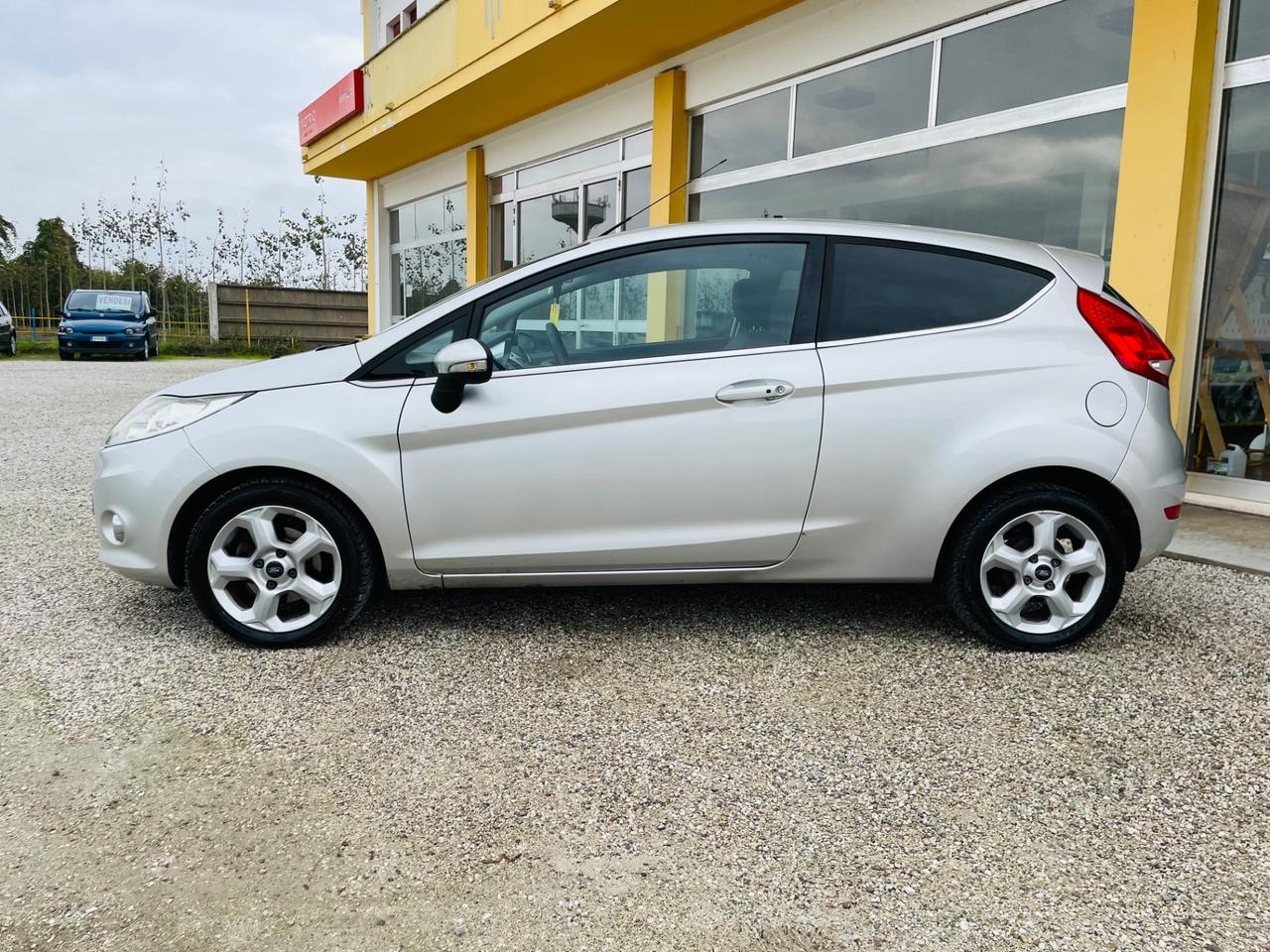 Ford Fiesta 1.4 96CV aut. 3 porte Titanium