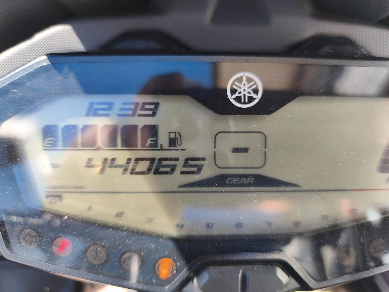 Yamaha Tracer 700 sport uniproprietario