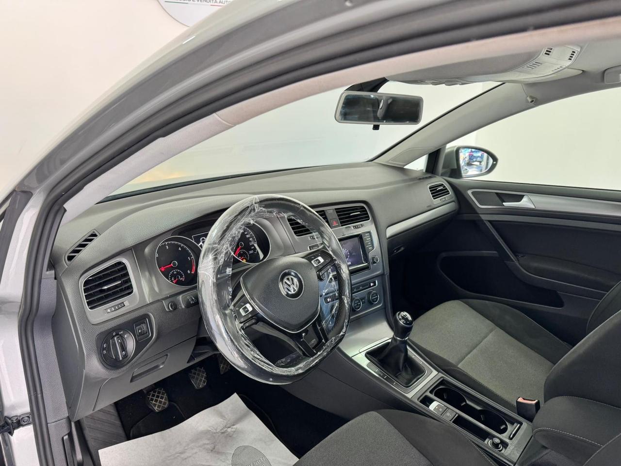 Volkswagen Golf 1.6 TDI 5p 105 cv-GARANTITA-2014