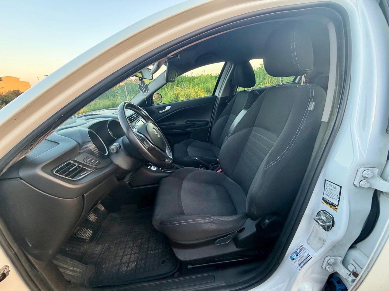 Alfa Romeo Giulietta Sportiva 1.6 JTDM 16V #10026