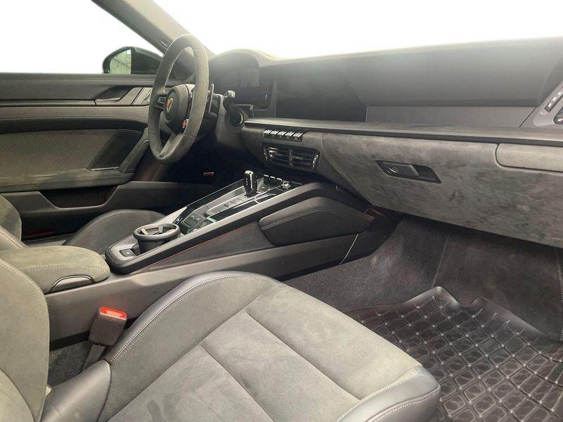 Porsche 911 VIII 992 Targa Targa 3.6 4 GTS auto