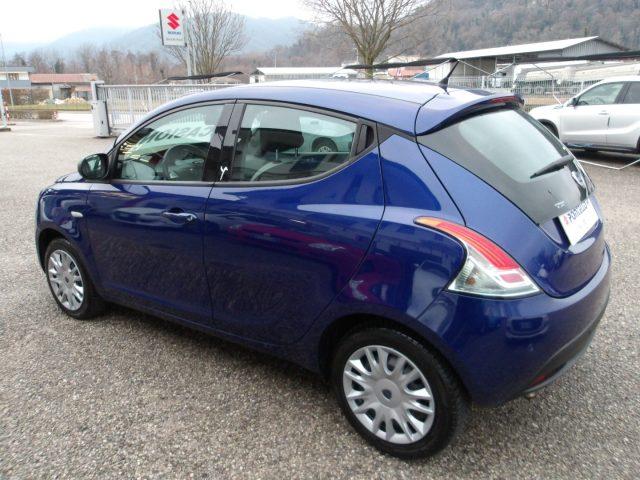 LANCIA Ypsilon 1.2 69 CV 5 porte NEOPATENTATI