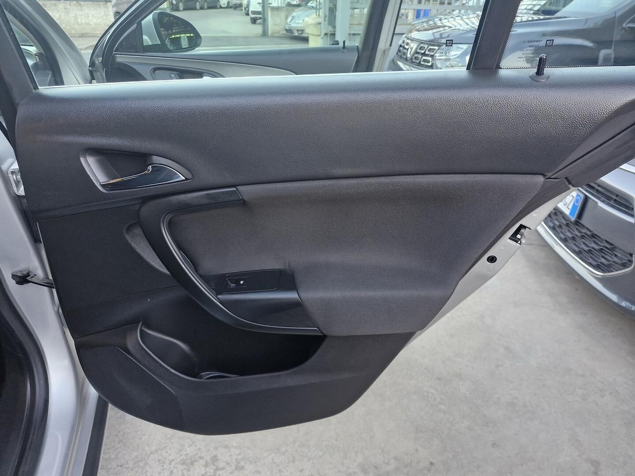 OPEL INSIGNA 2.0 CDTi COSMO SPORT TOURER 12/2014