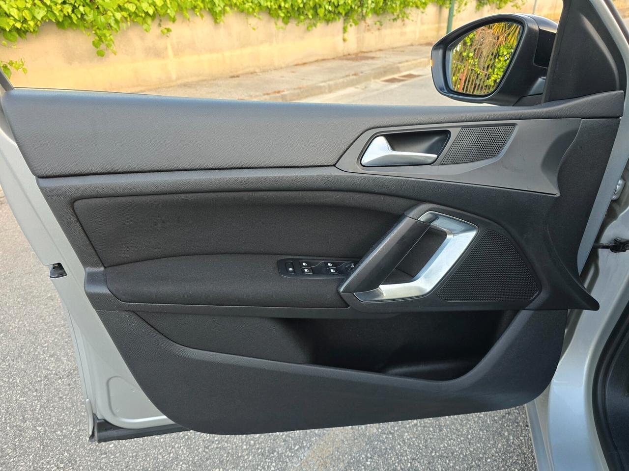 PEUGEOT 308 BUSINESS 1.6 HDI 2017 PARI AL NUOVO