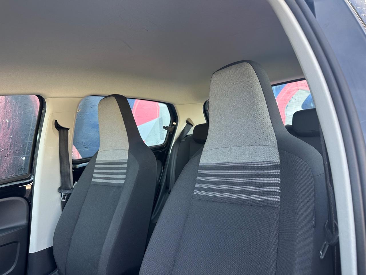 VOLKSWAGEN UP 5PORTE 1.0BENZINA/UNIPRO