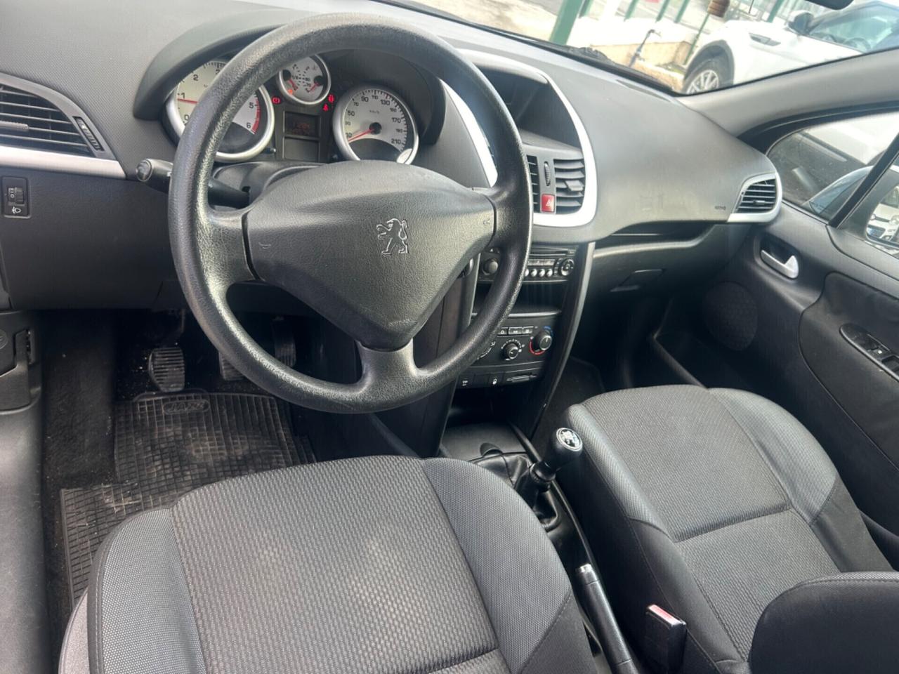 Peugeot 207 1.4 HDi 70CV 5p. Energie Sport