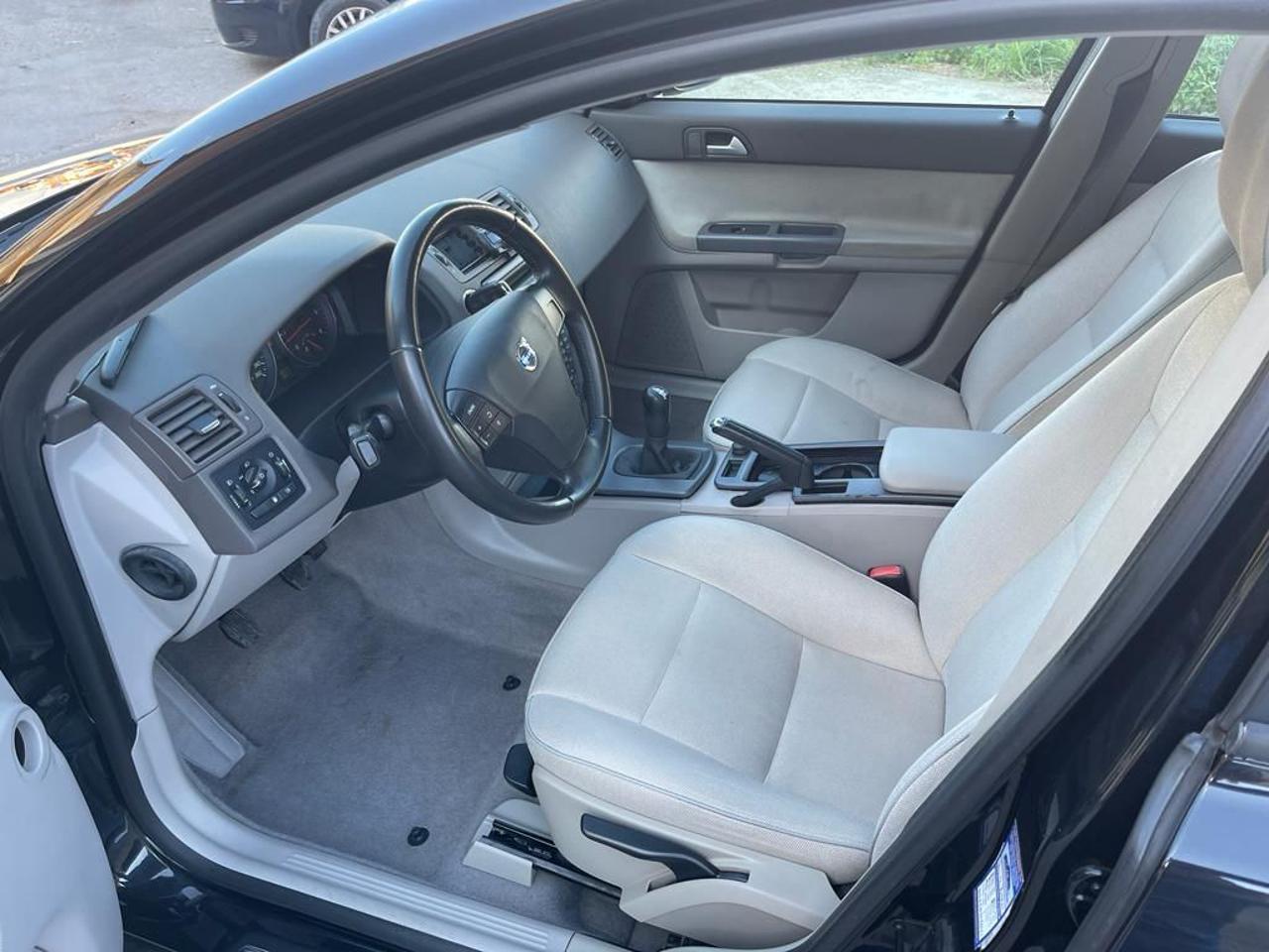 VOLVO V50 D3 POLAR