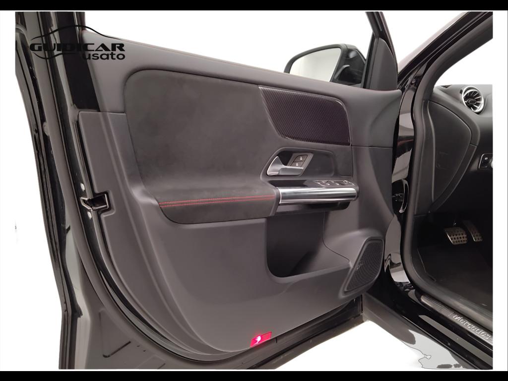 Mercedes-Benz GLA-H247 2020 - GLA 180 d Premium auto