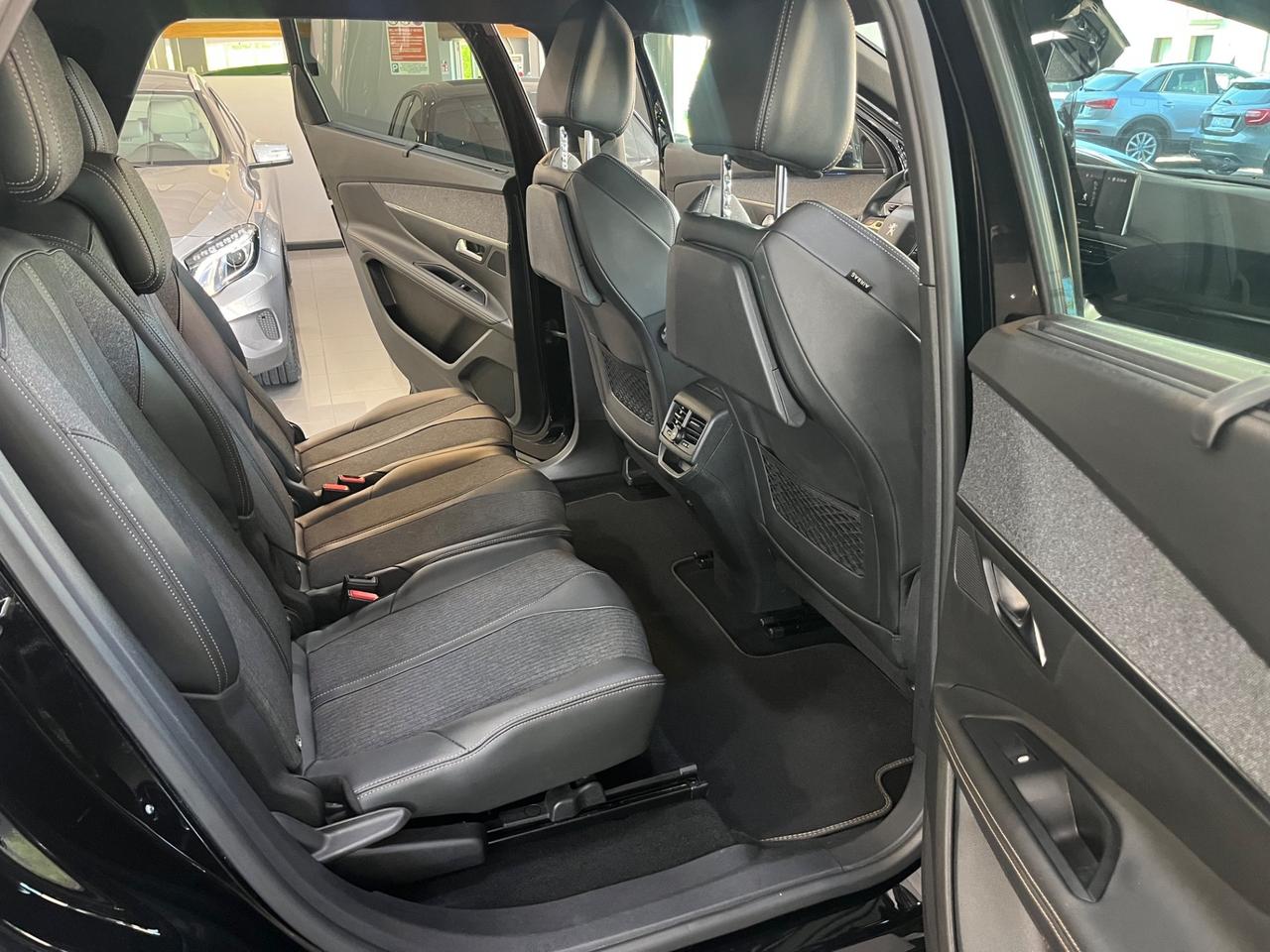Peugeot 5008 1.5 bluehdi GT Line s 80.000 KM!!