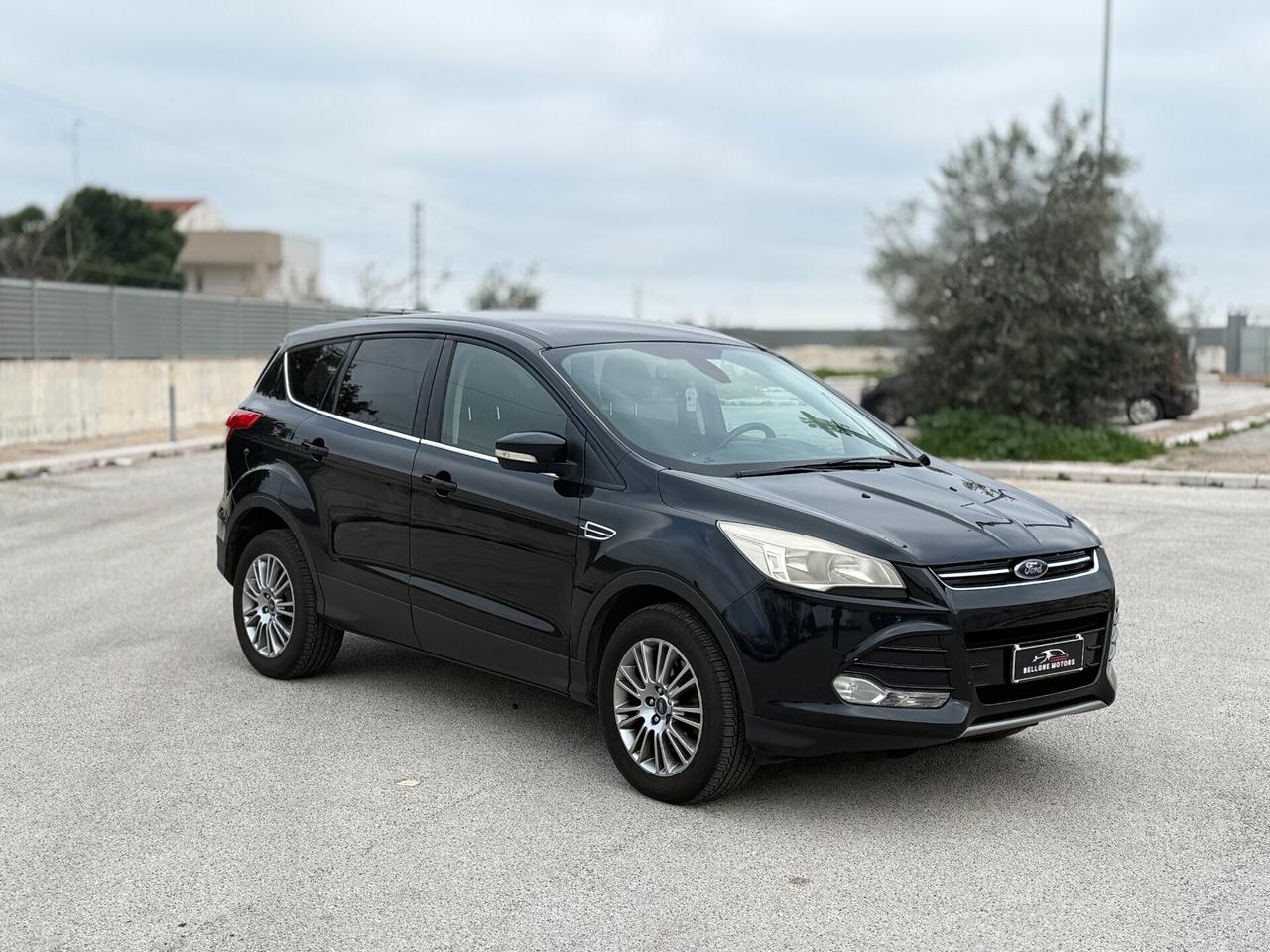 Ford Kuga 2.0 TDCI 140 CV 4WD Titanium