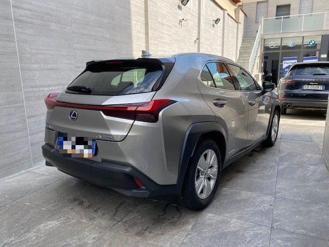 LEXUS UX Full Electric UX Hybrid Business