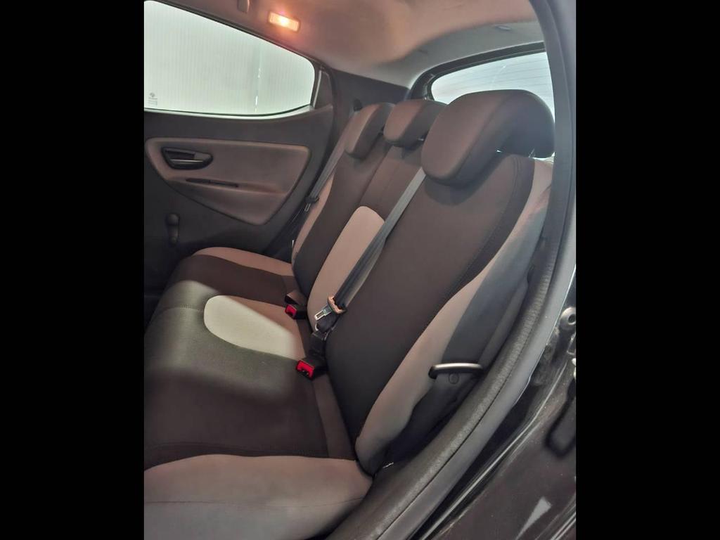 Lancia Ypsilon 5 Porte 1.2 Silver