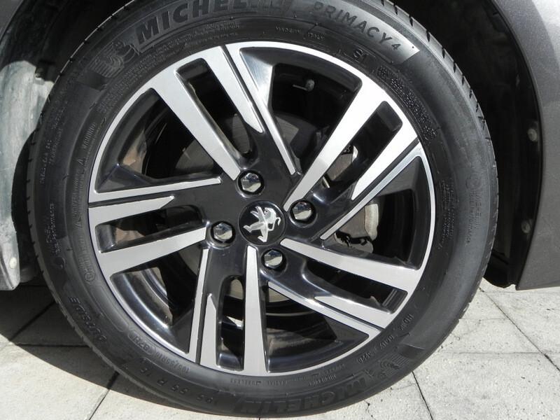 Peugeot 208 BlueHDi 100 Stop&Start 5 porte Allure Navi Pack