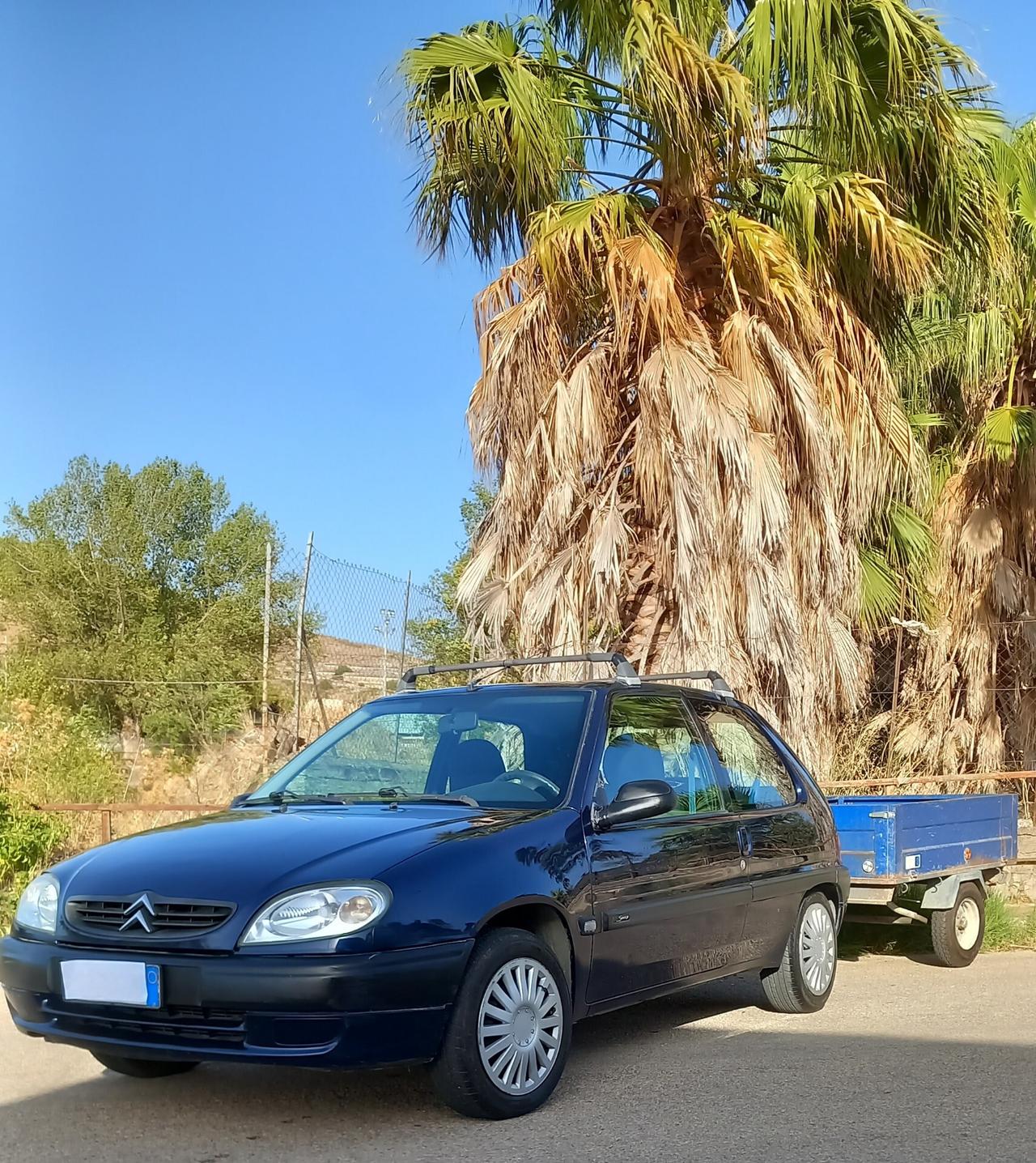 citroen saxo con gancio e carrello