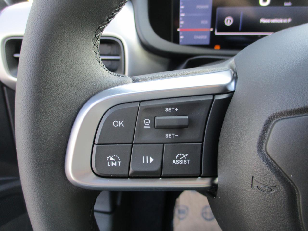 Jeep Avenger 1.2 turbo e-hybrid mhev Altitude fwd 110cv edct6