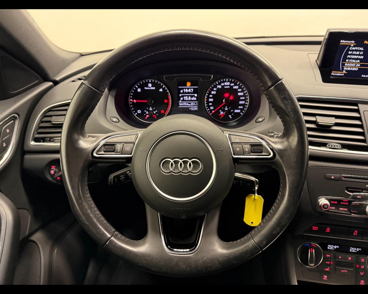 AUDI Q3 2.0 TDI DESIGN