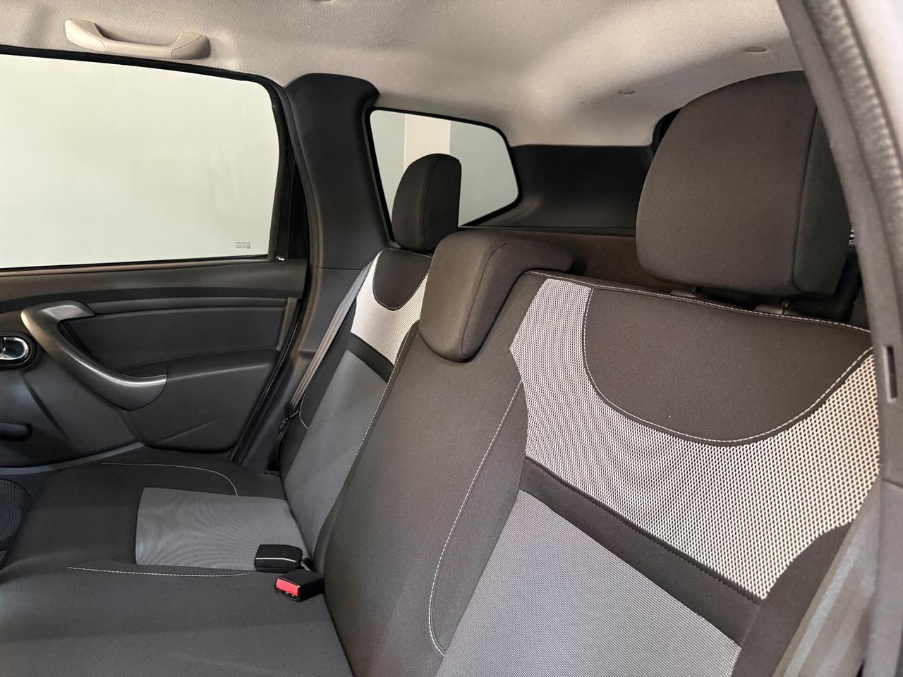 Dacia Duster 1.5 dci 110cv Laureate Family ITALIANA