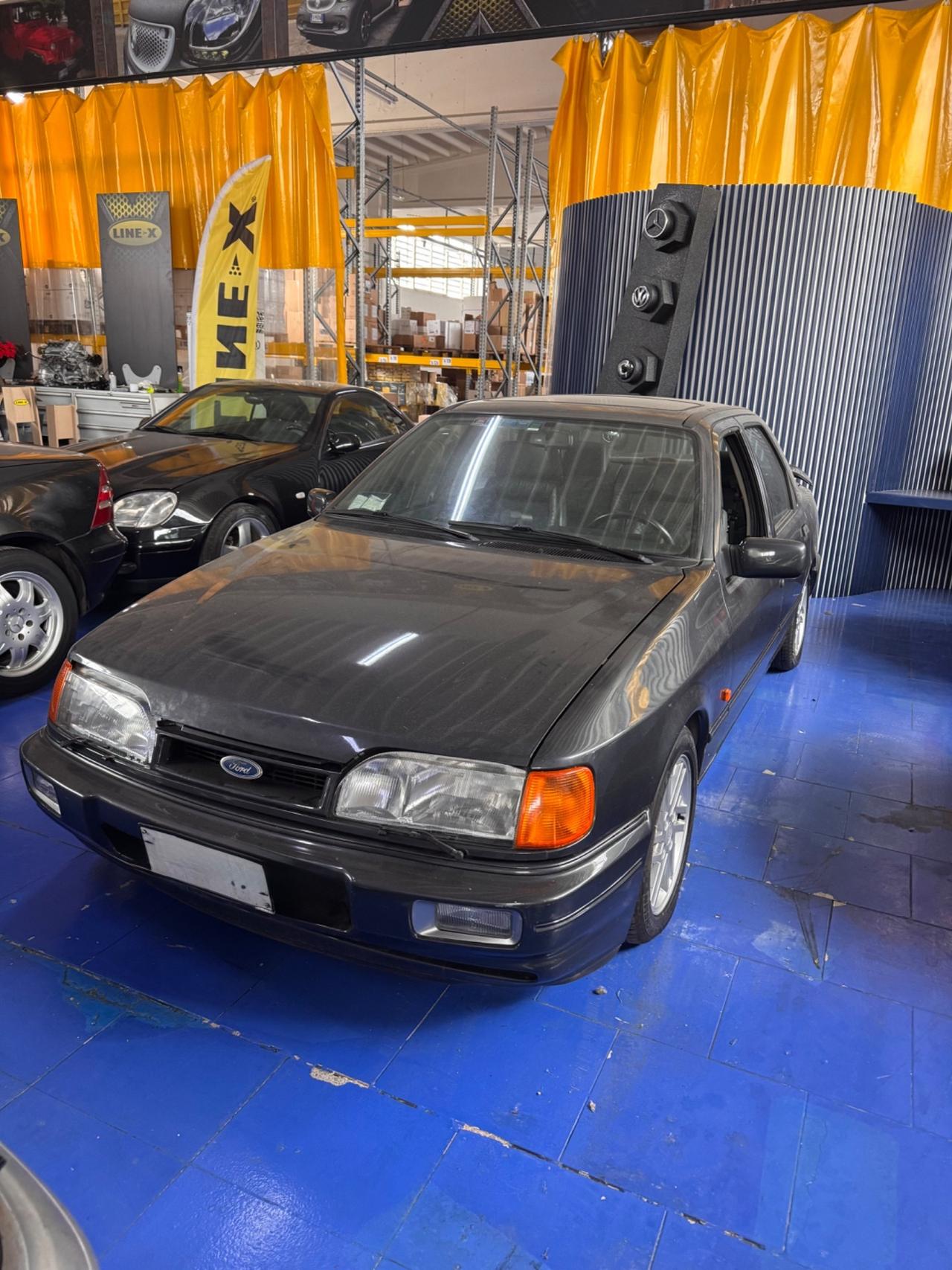Ford Sierra 2.0i turbo 16V 4p. RS Cosworth Executive