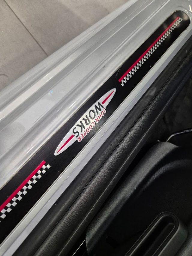 MINI John Cooper Works 2.0 John Cooper Works - UNIP. - Harman/Kardon