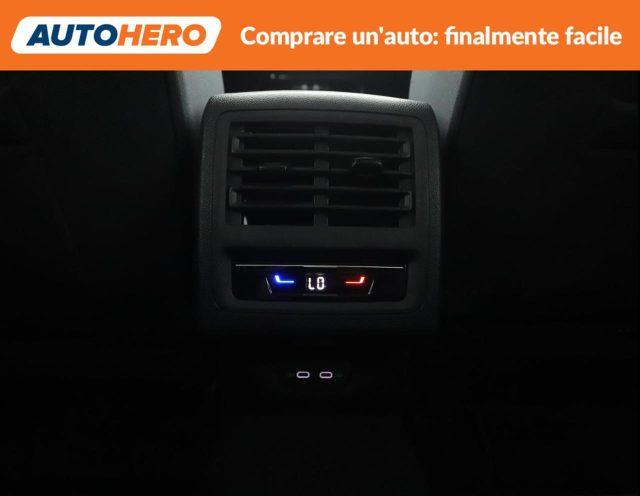 VOLKSWAGEN Golf 1.5 eTSI 130 CV EVO ACT DSG Style