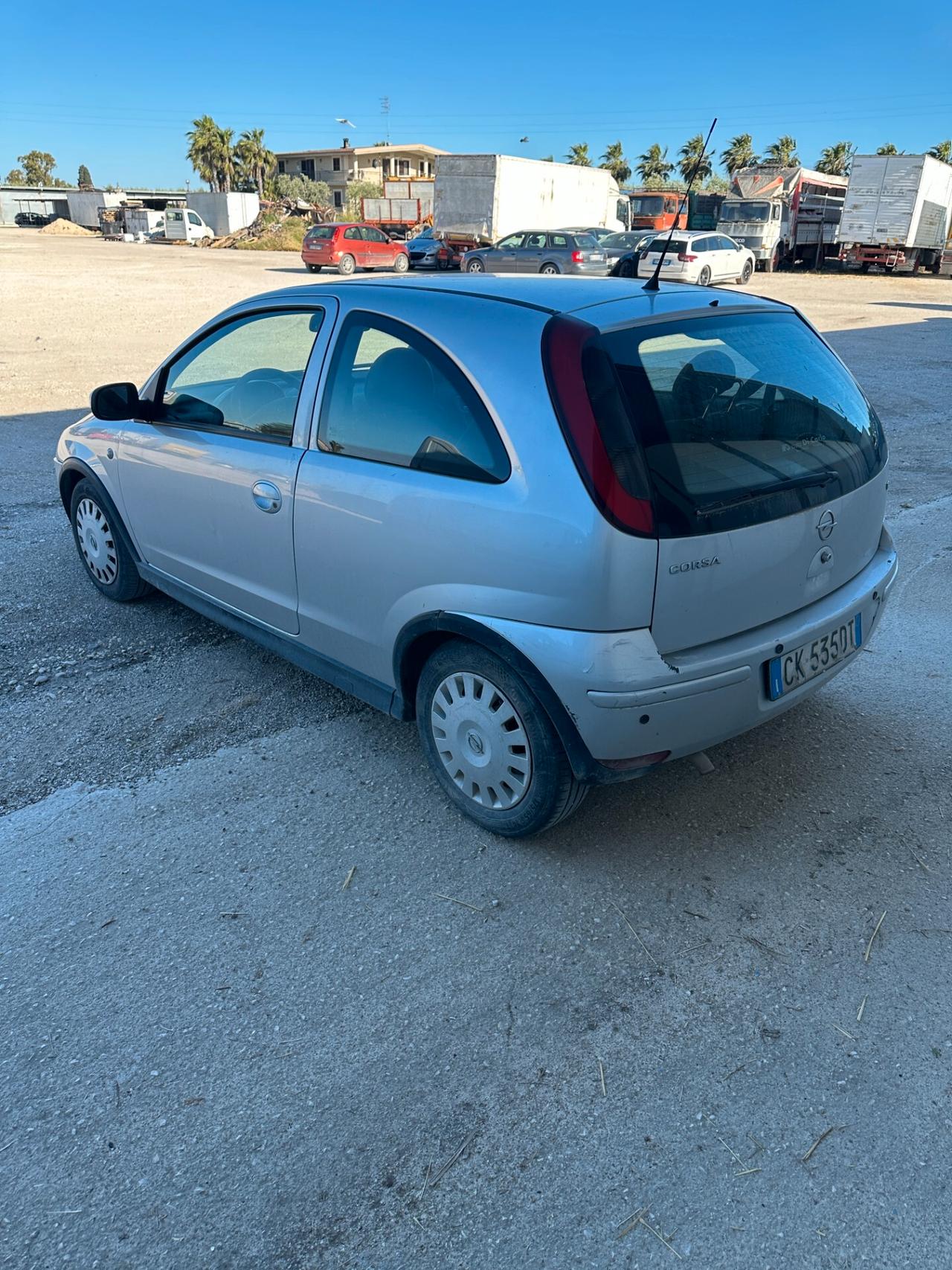 Opel Corsa 1.2i 16V cat 3 porte Sport