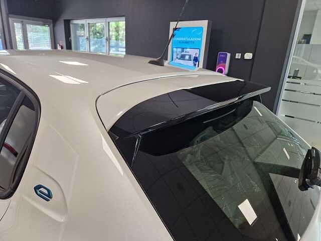 Peugeot 208 motore elettrico 136 CV 5 porte Allure Pack