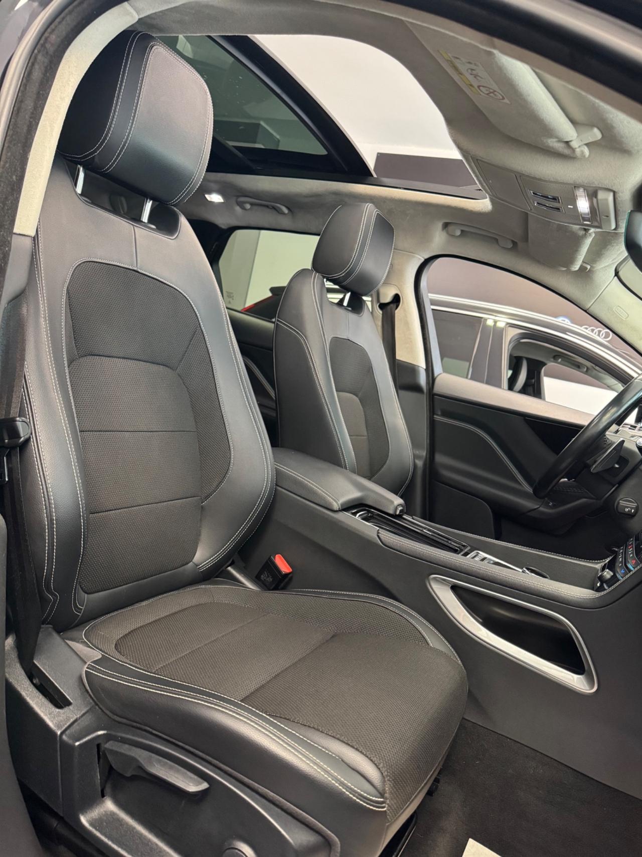 Jaguar F-Pace 2.0 D 180 CV R-Sport Tetto Apribile