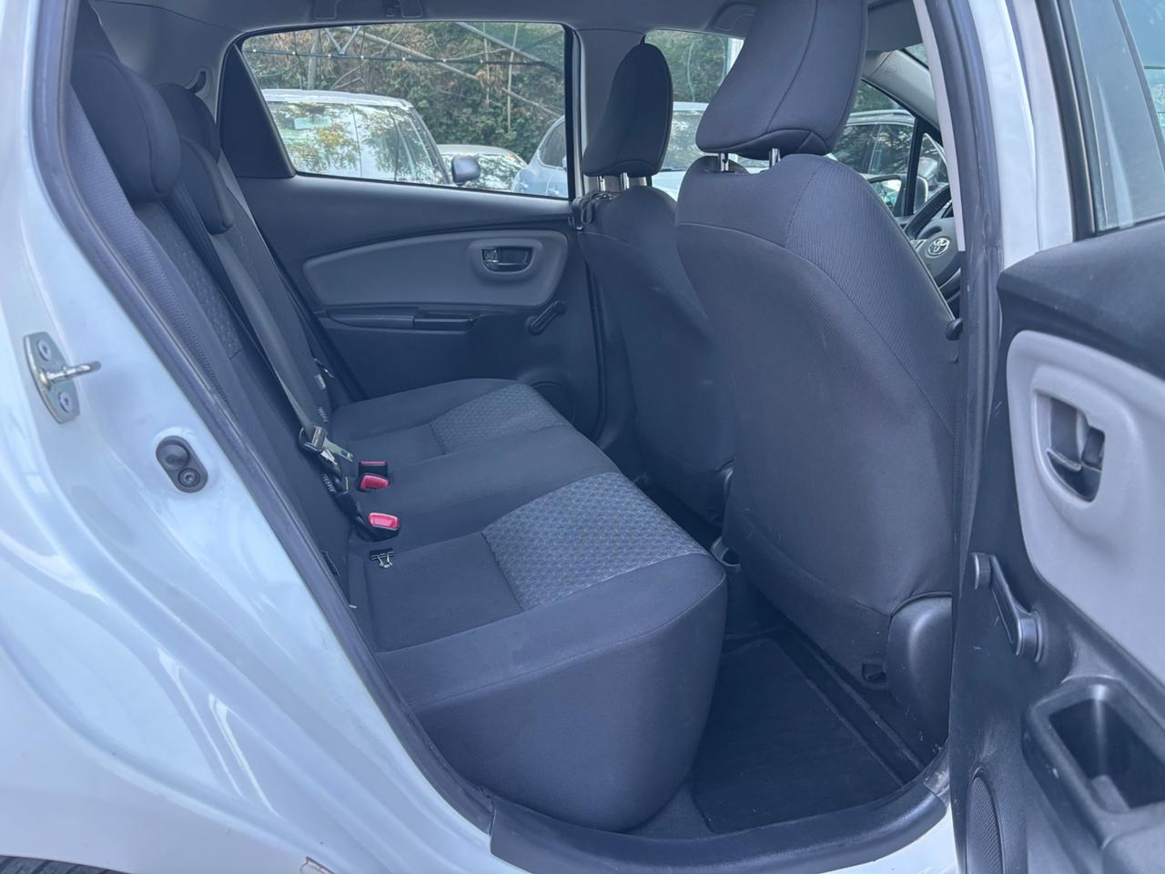 Toyota Yaris 1.0 5 porte Lounge OK NEOPATENTATI