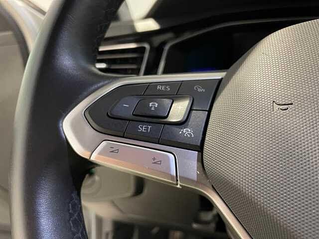 Volkswagen Polo 6ª serie 1.0TSI 95CV R-Line - NEOPATENTATI