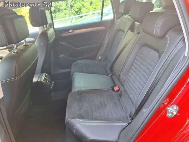 VOLKSWAGEN Passat Variant Passat VIII Variant 2.0 tdi Executive 150cv dsg -