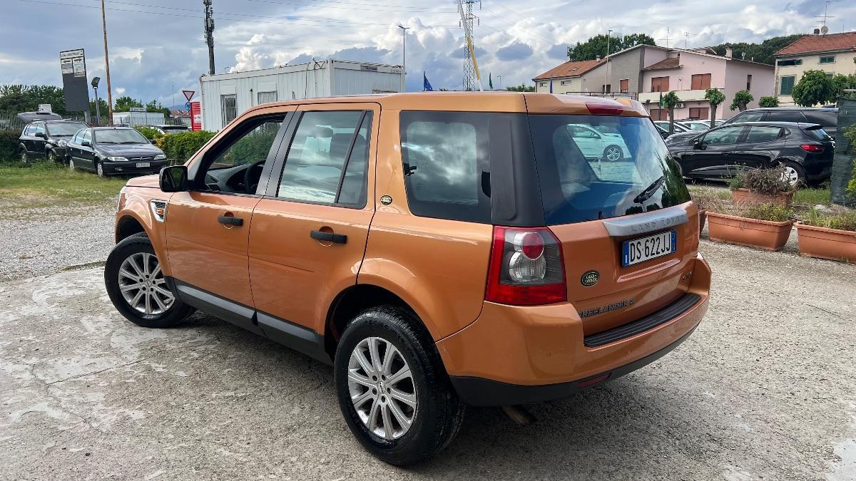 LAND ROVER - Freelander 2.2 td4 SE