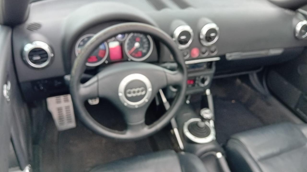 Audi TT-cabrio quattro-1.8 t-190 cv-2006