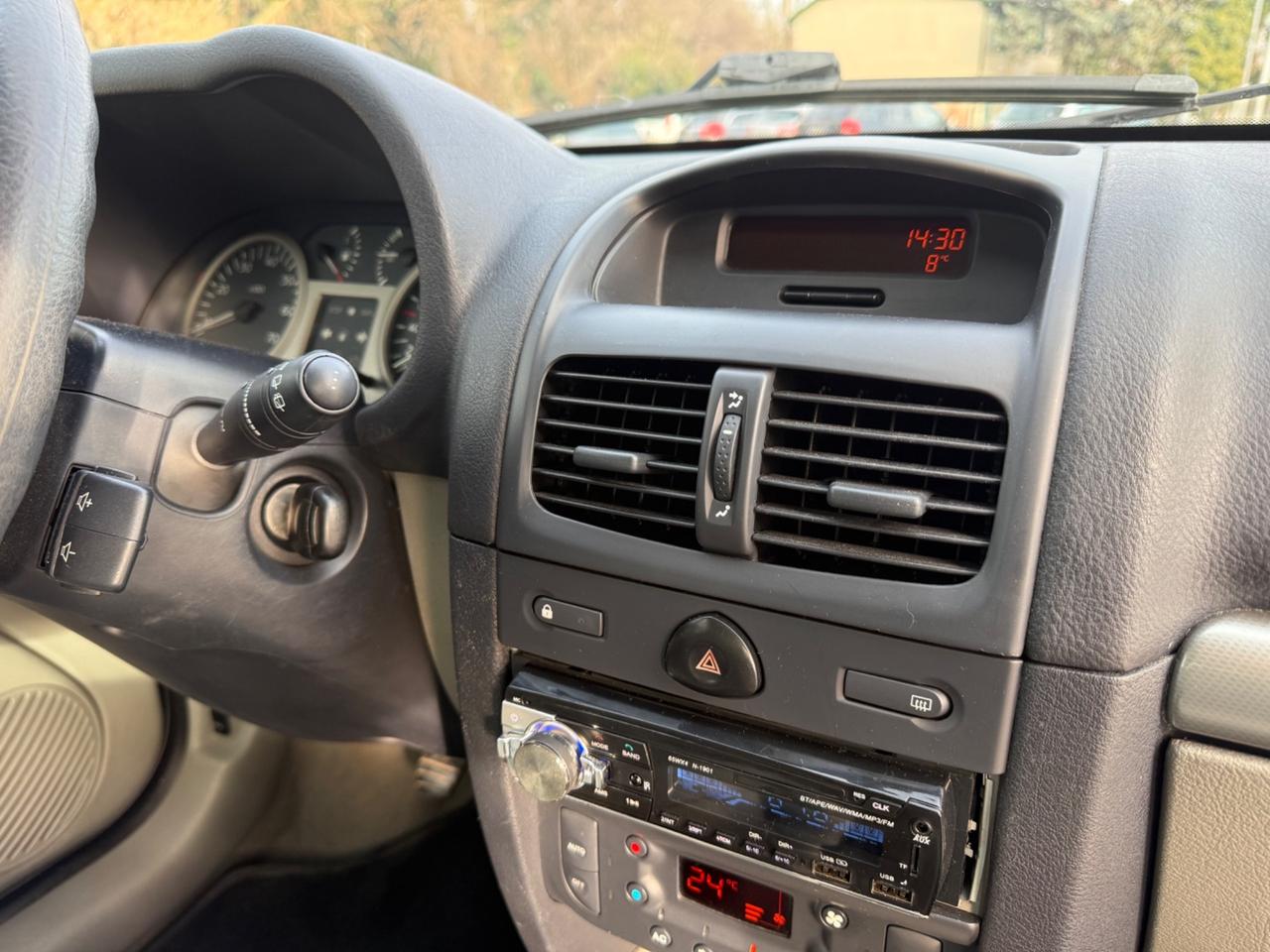 Renault Clio 1.4 16V cat 5 porte Privilège