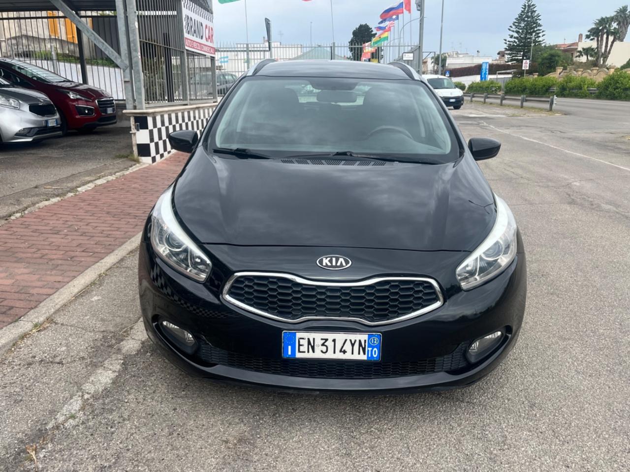 Kia Ceed 1.4 CRDi SW Cool Unipro 2012