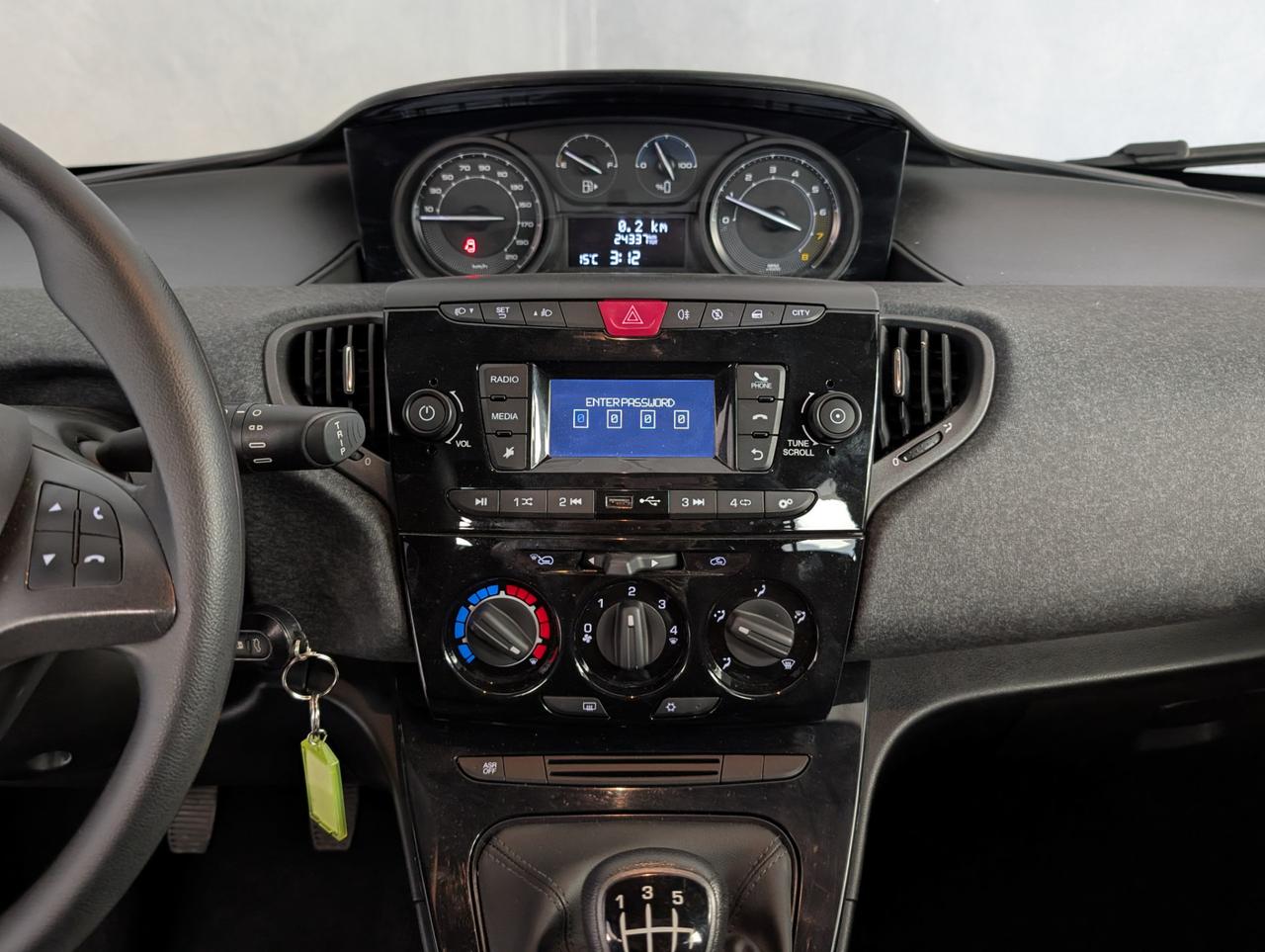 Lancia Ypsilon 1.0 Hybrid 70cv Silver Plus