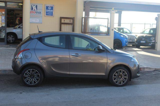 LANCIA Ypsilon 1.0 FireFly 5 porte S&S Hybrid Gold