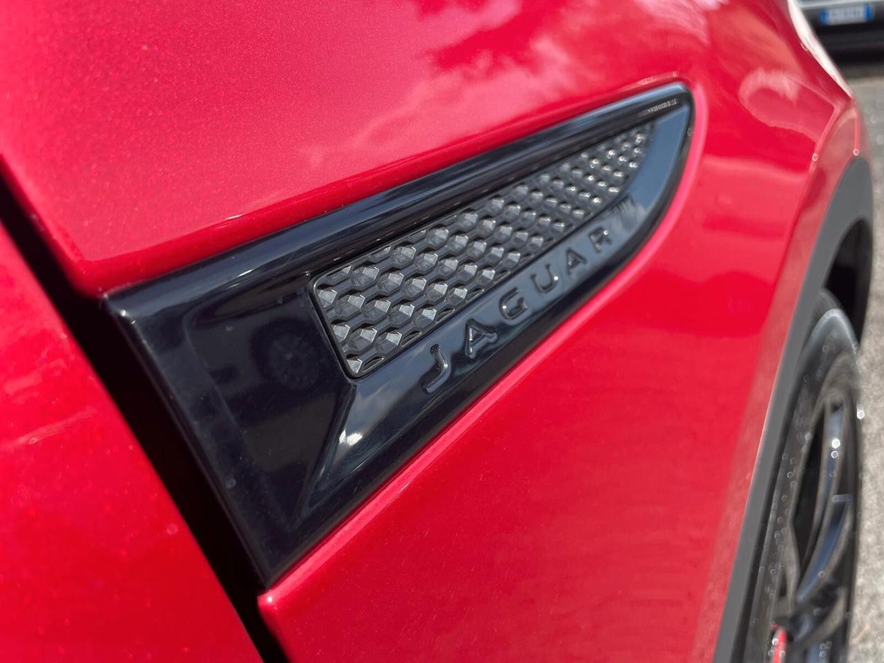 Jaguar E-Pace 2.0D 150 CV AWD aut. R-Dynamic HSE