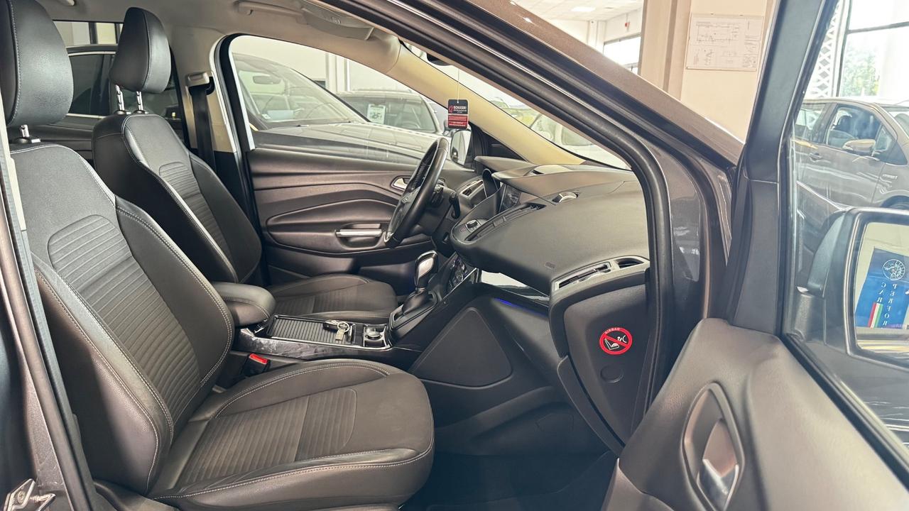 Ford Kuga 1.5 TDCI 120 CV S&S 2WD Powershift Titanium