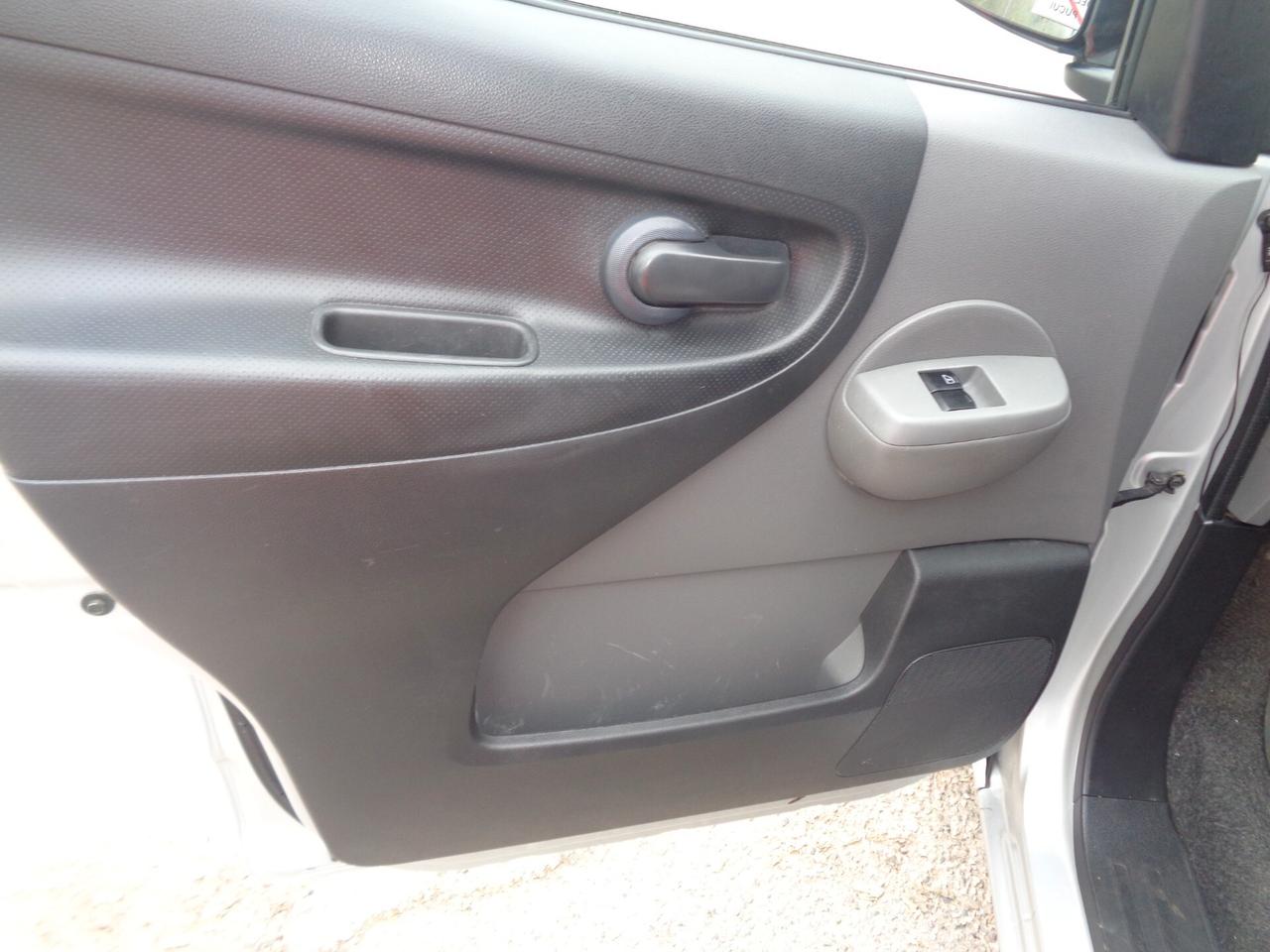 Nissan NV200 1.5 dCi 90CV 5 posti autocarro