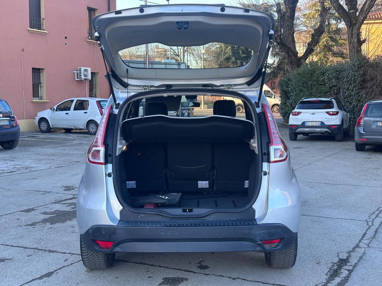 Renault Scenic Scénic X-Mod 1.6 Gpl Attractive