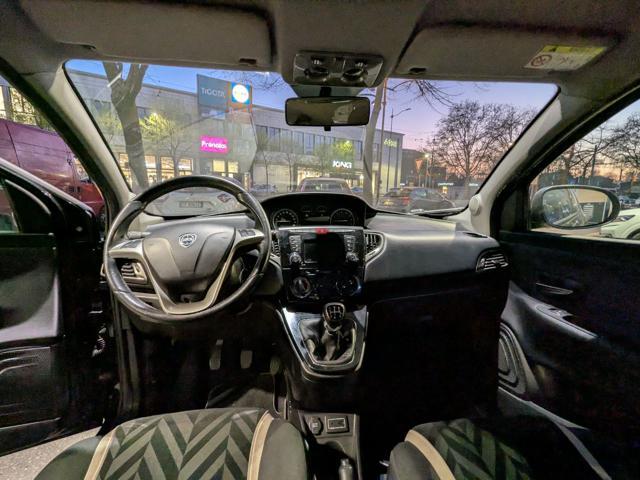 LANCIA Ypsilon 1.2 69 CV 5 porte Gold