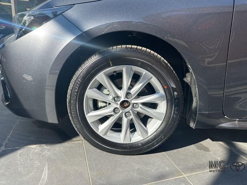 Toyota Corolla Active 1.8 Hybrid Touring Sports