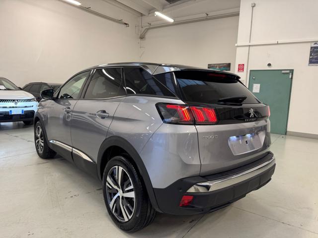 PEUGEOT 3008 PureTech Turbo 130CV Allure NAVI+RETR.