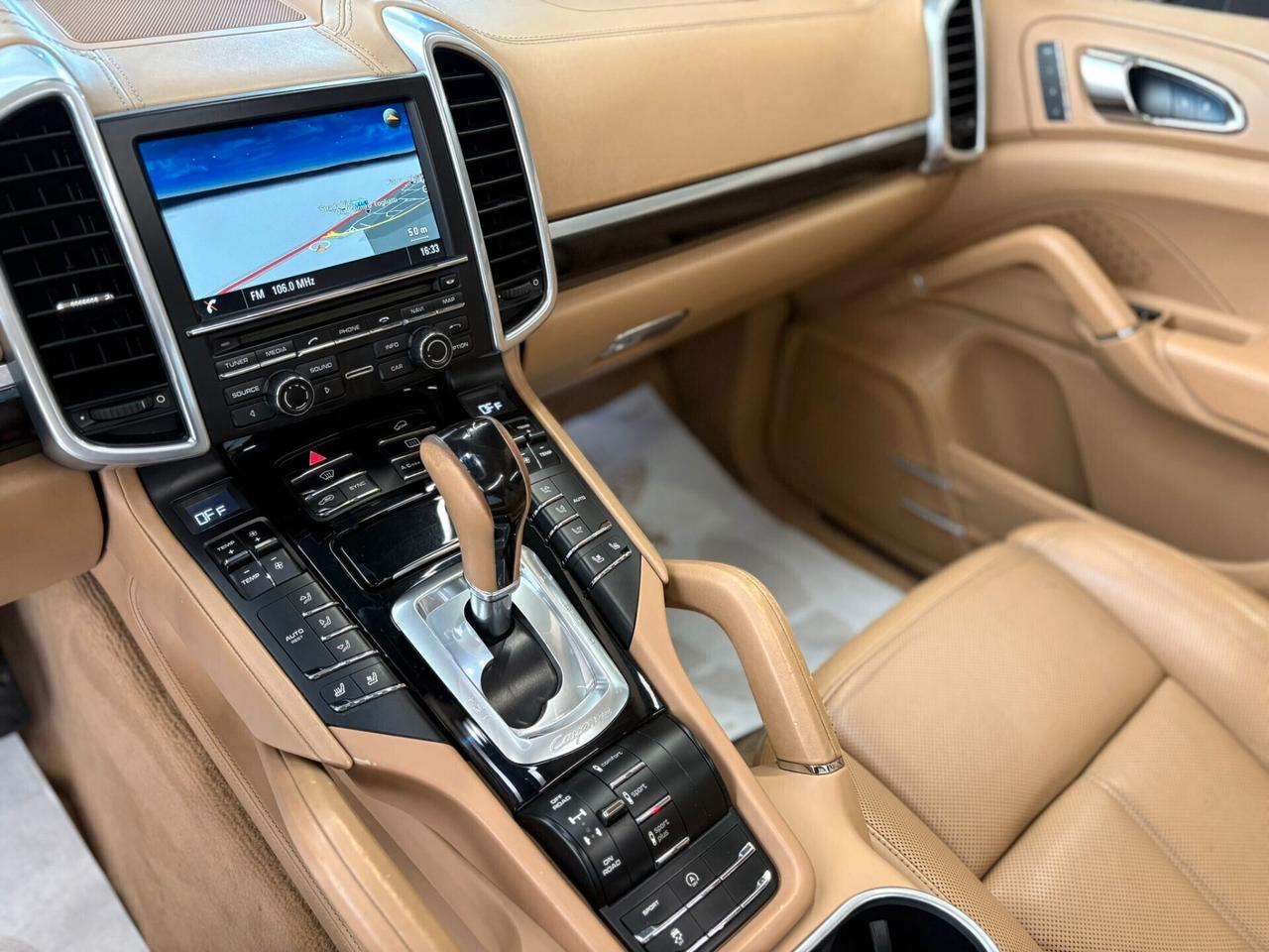 Porsche Cayenne 3.0 Diesel (TETTO,BOSE)