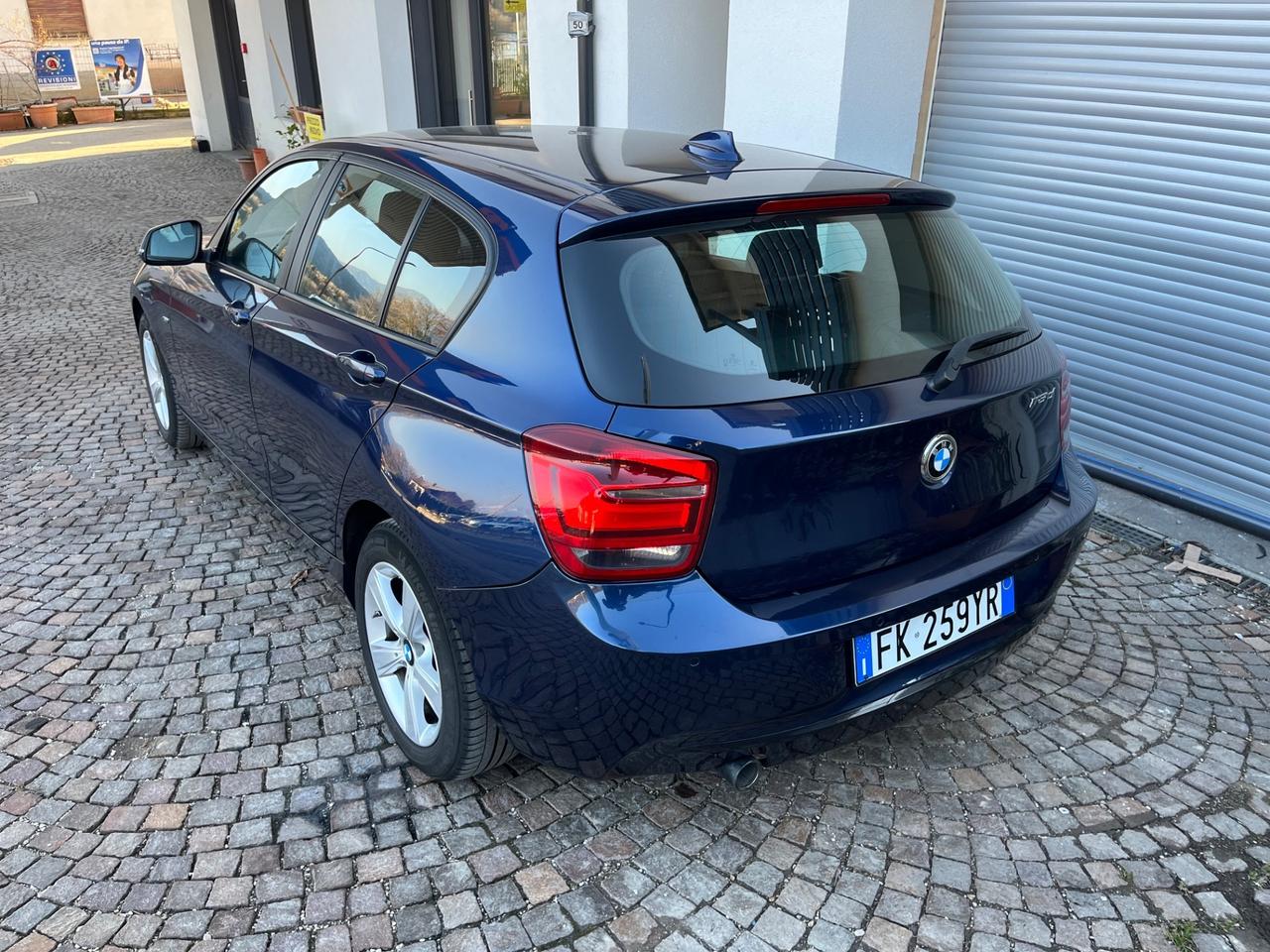 Bmw 118 120d 5p. Sport