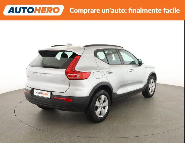 VOLVO XC40 T3