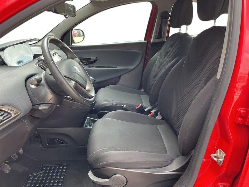 Lancia Ypsilon III 2021 0.9 t.air Silver metano 70cv