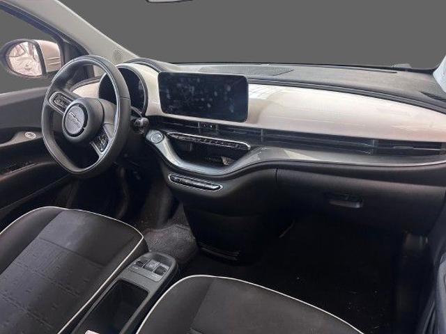 FIAT 500e 3+1 23,8 kWh
