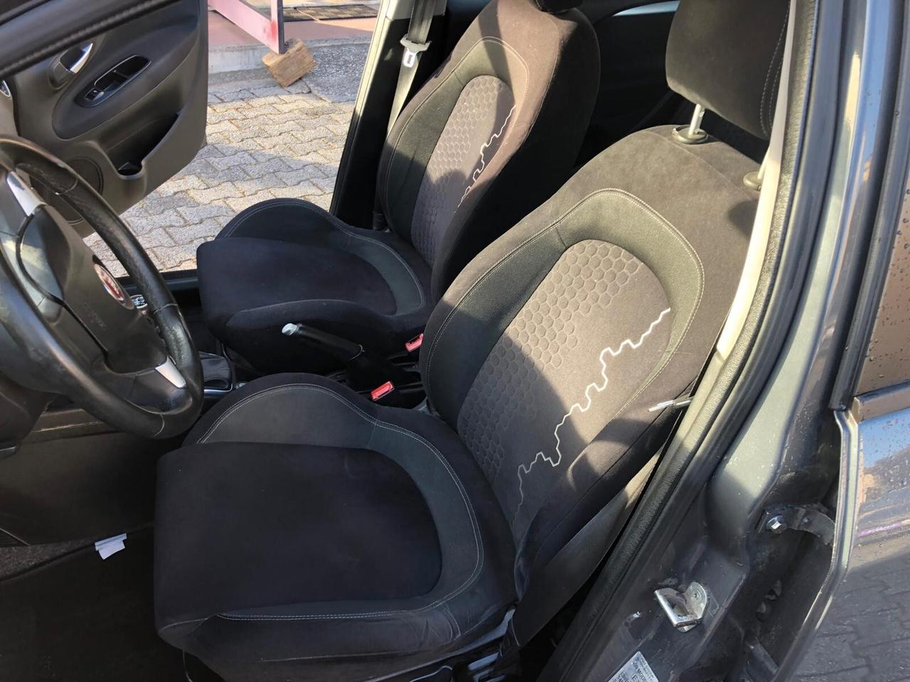 Fiat Punto 1.4 8V 5 porte Natural Power Street X NEOPATENTATO UNICO PROPRIETARIO CON GARANZIA EUROPEA 12 MESI ESTENDIBILE FINO A 36 MESI!!!